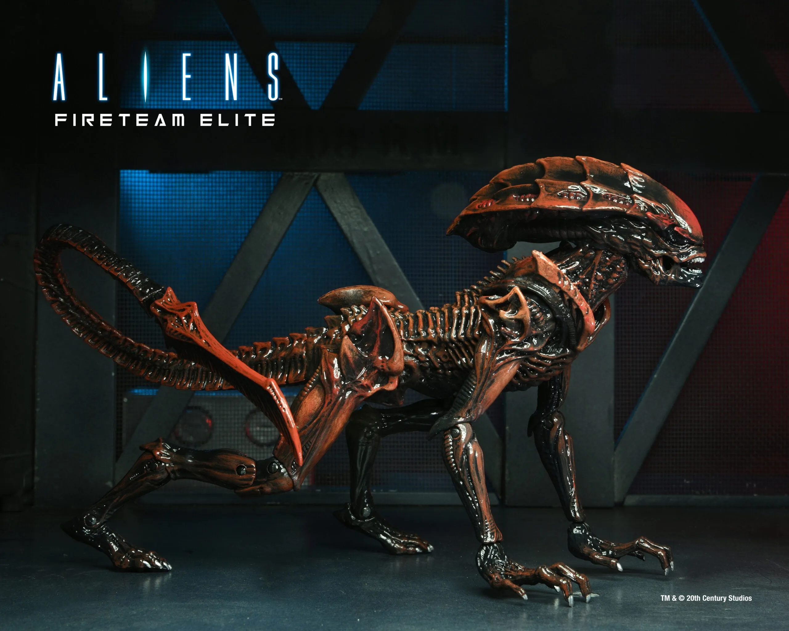 Aliens: Fireteam Elite (Set of 2) Prowler & Runner Alien 7″ Scale Action Figures - NECA