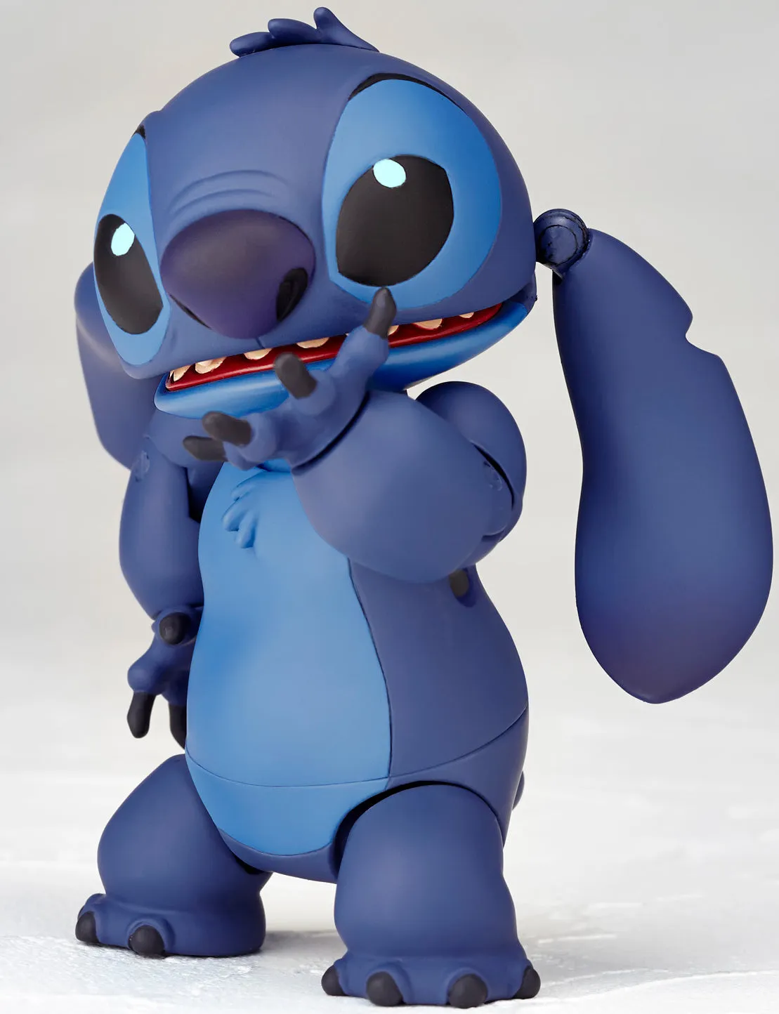 Amazing Yamaguchi Revoltech Lilo & Stitch - Stitch (Prototype No. 626) Action Figure