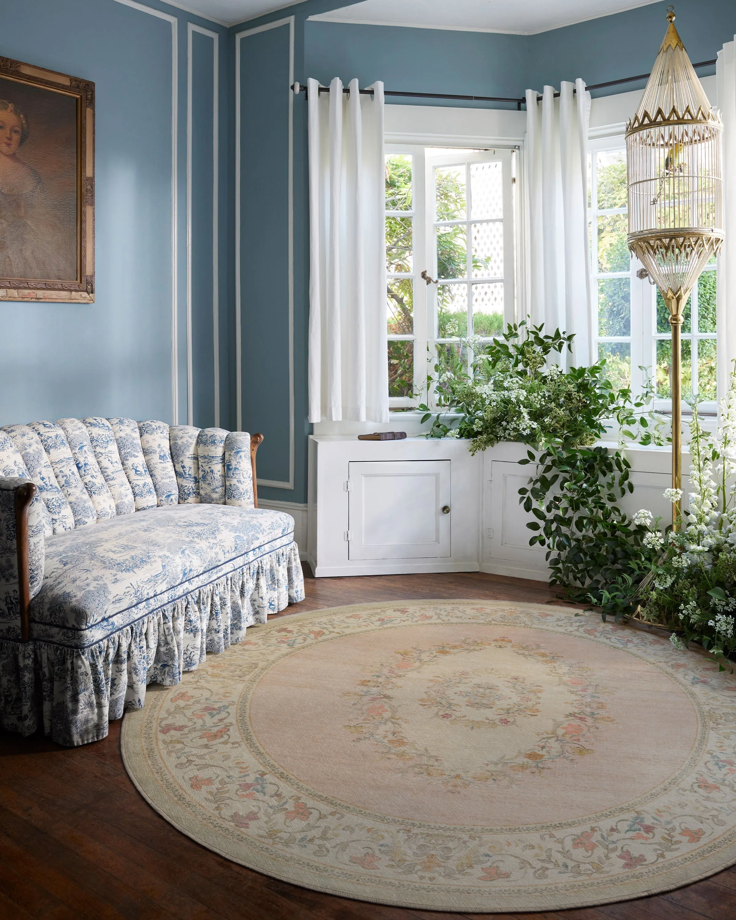 Bridgerton Lady Whistledown Vintage Pink Tufted Rug