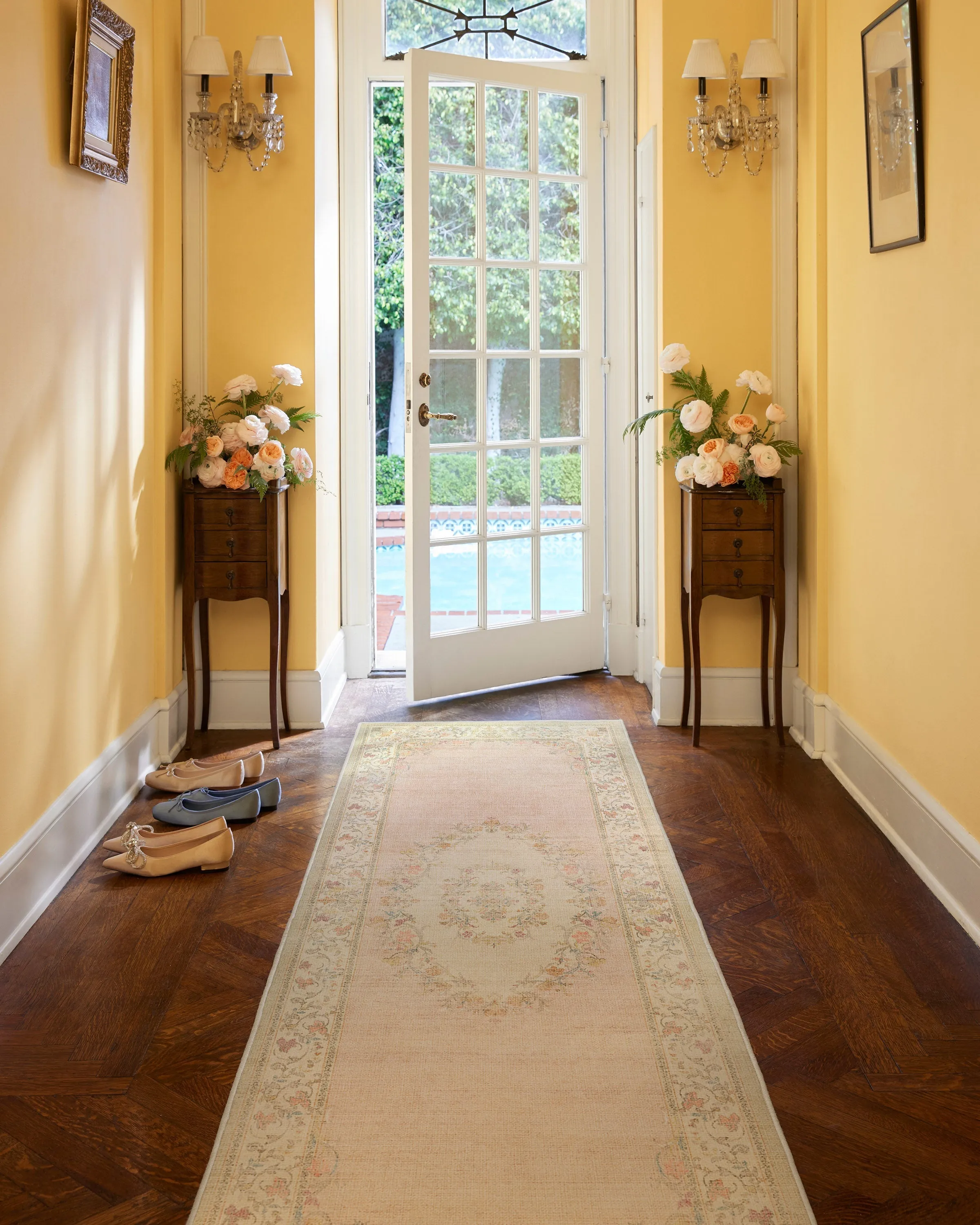 Bridgerton Lady Whistledown Vintage Pink Tufted Rug