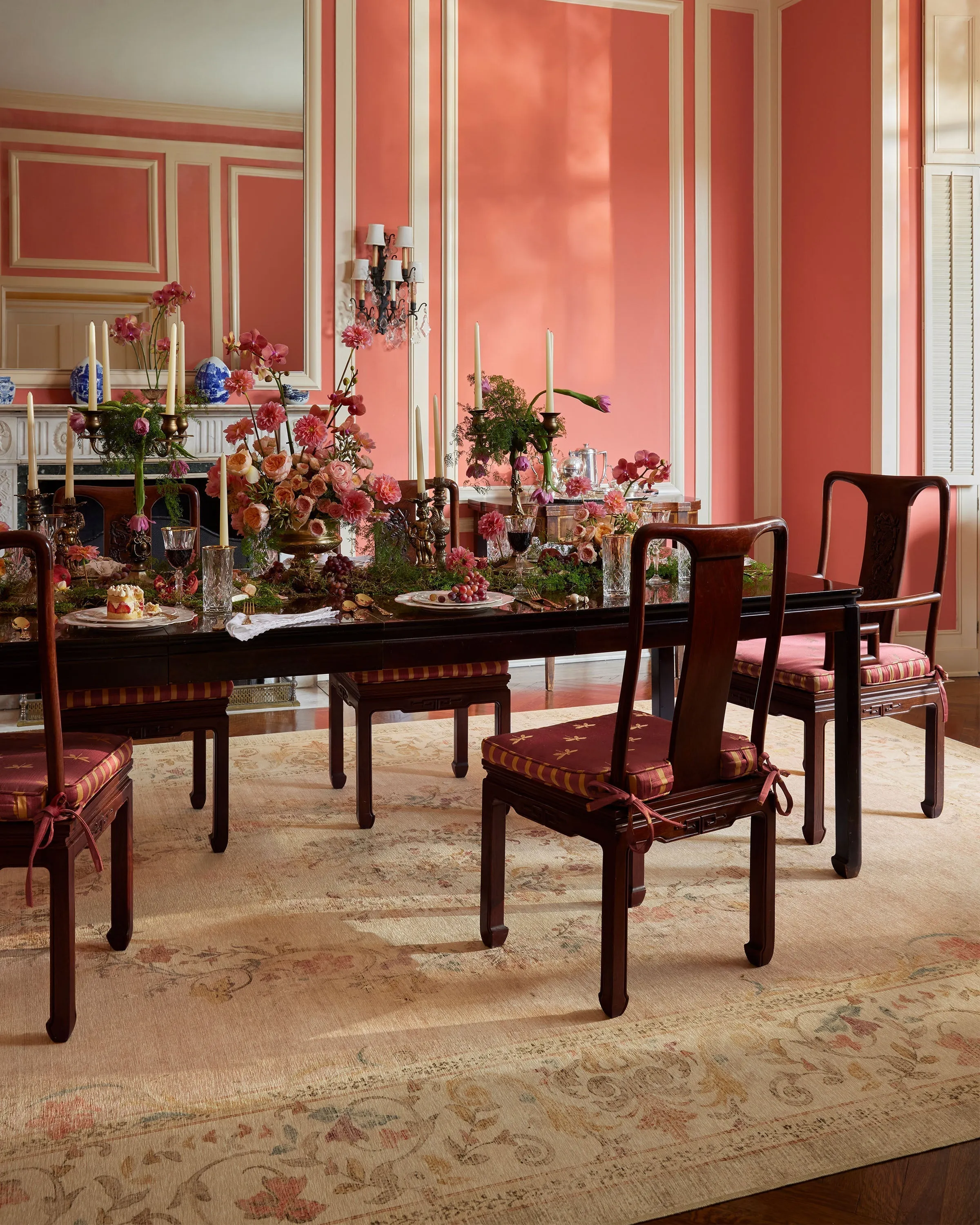 Bridgerton Lady Whistledown Vintage Pink Tufted Rug